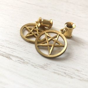 Dangle gauges 2G with raw brass pentagram pendant